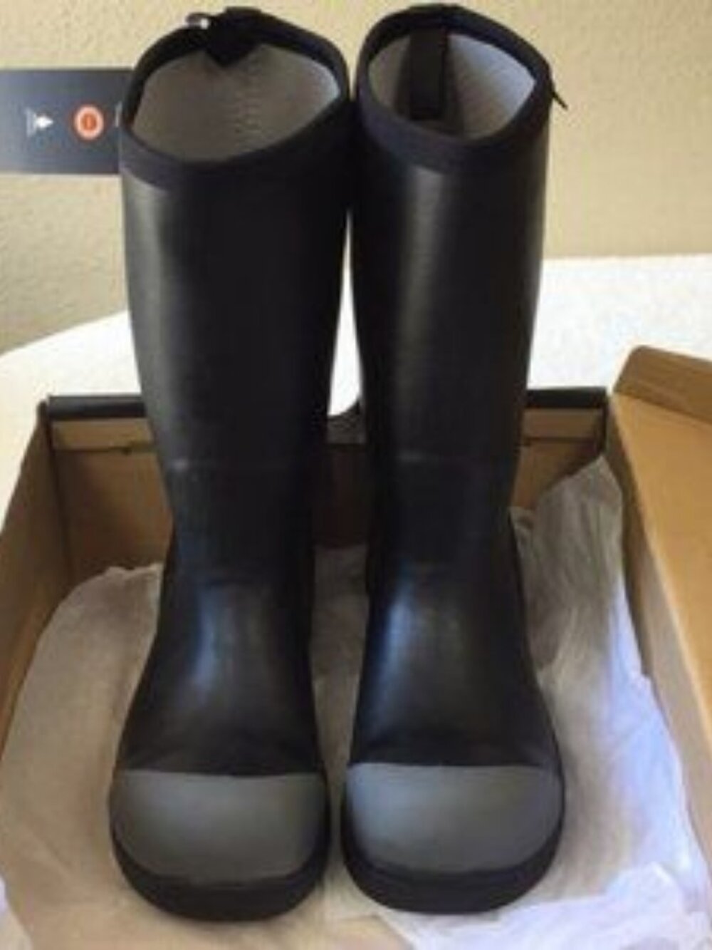 3/637, NIB  Wmn 7 Men's 5, Bogs Boots, Steel Toe All Weather/Terrain  Boots